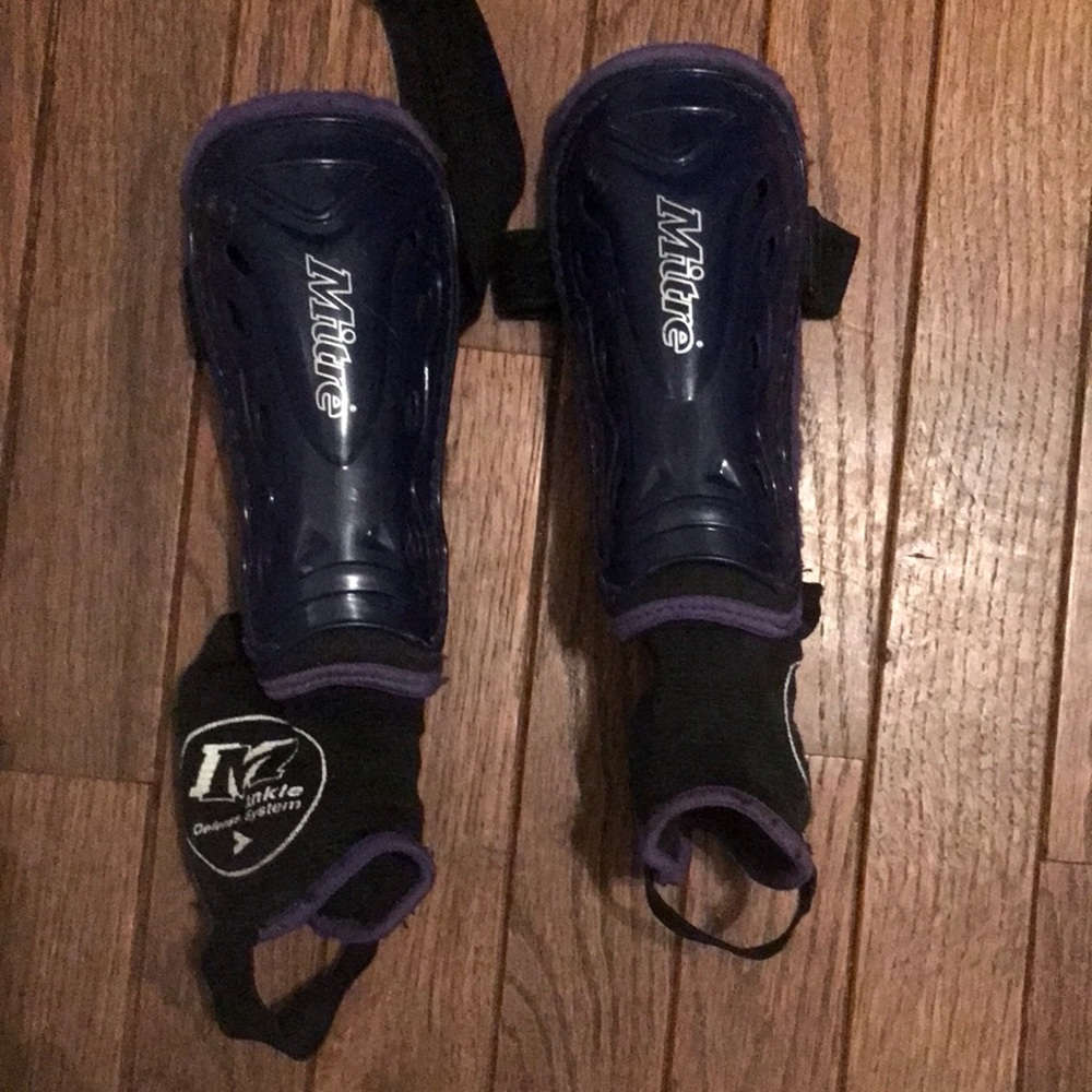 Mitre ankle defense system youth extra small